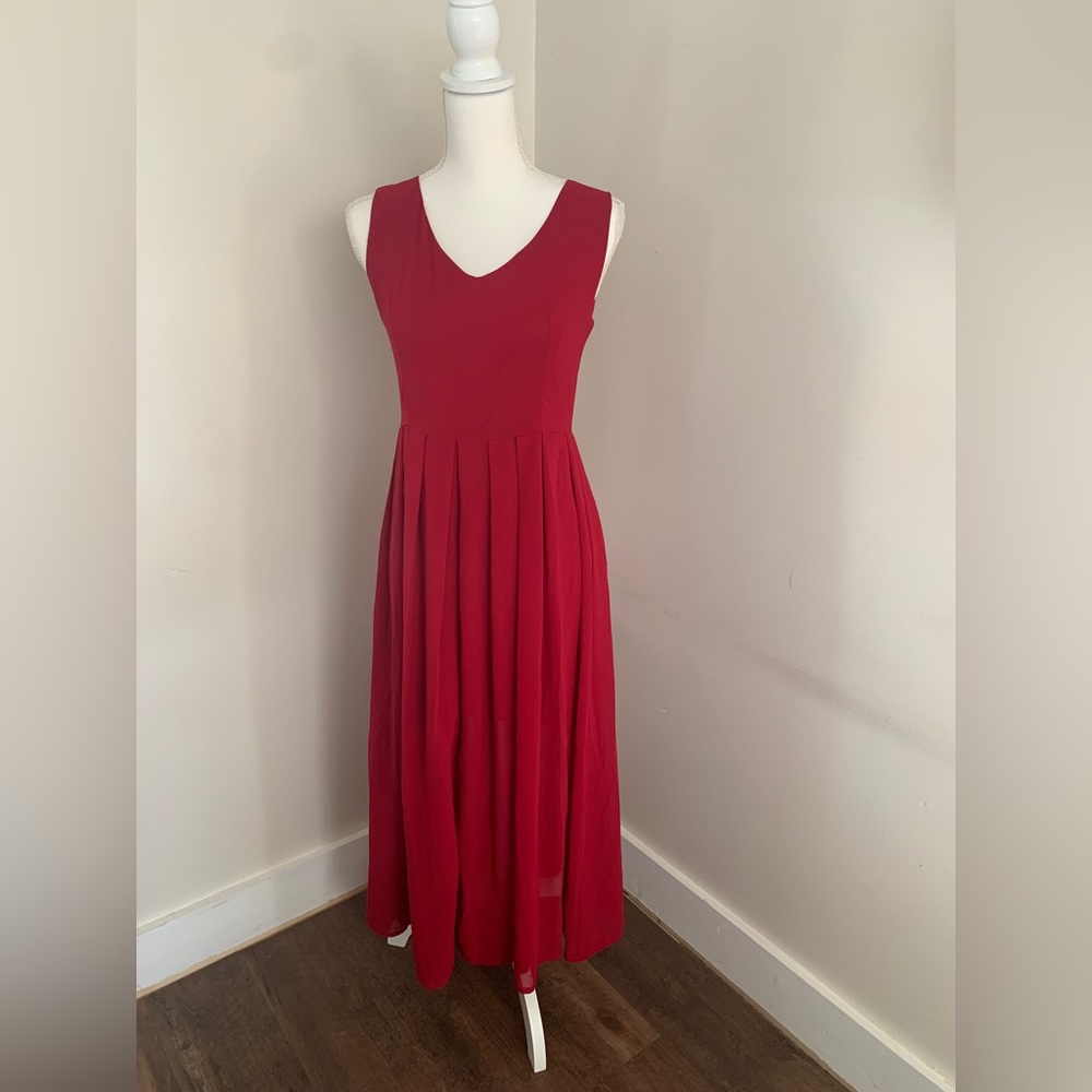 Flowy red vintage dress